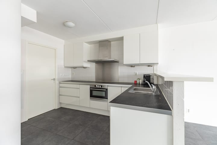 Foto 19 van Oosterweezenstraat 223