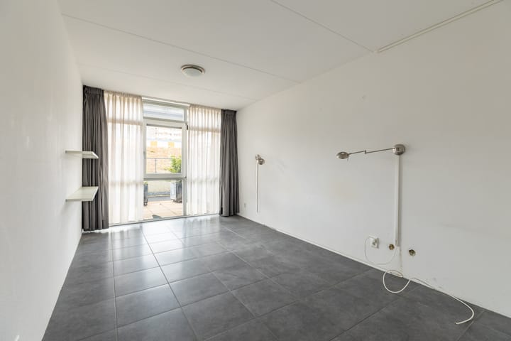 Foto 23 van Oosterweezenstraat 223