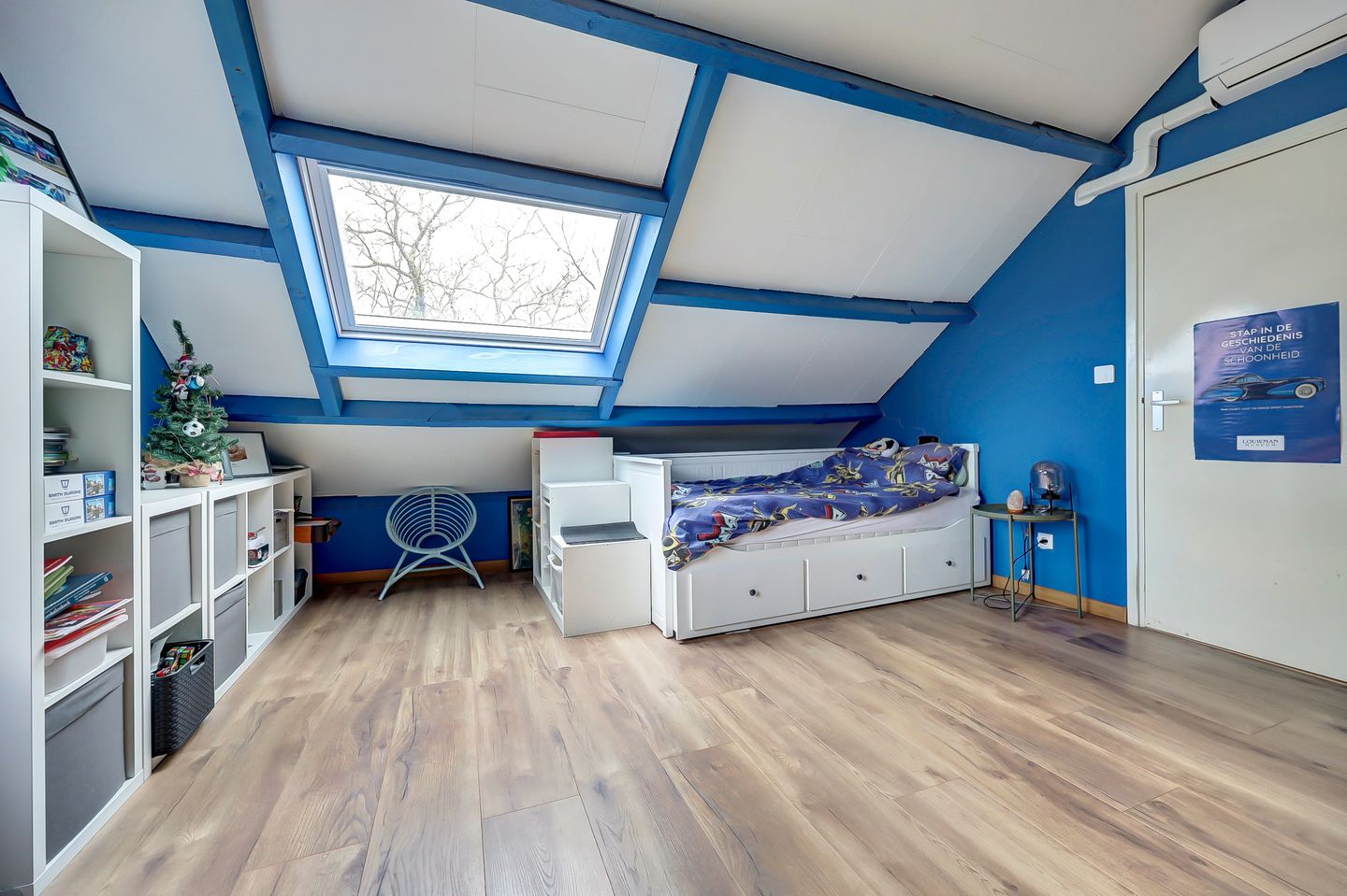 Photo 34 of Schrijversdijk 4-A