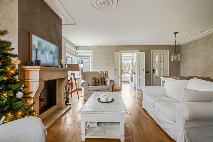 Photo 9 of Middellaan 32