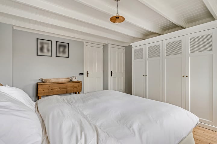 Photo 23 of Middellaan 32