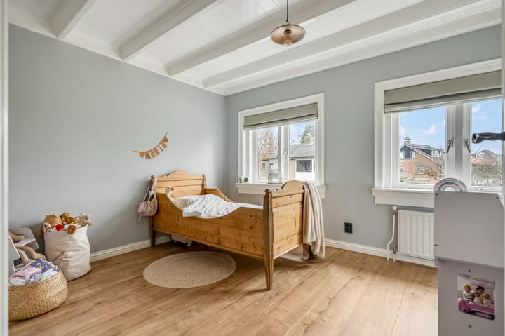 Photo 24 of Middellaan 32