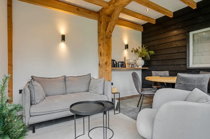 Photo 38 of Middellaan 32