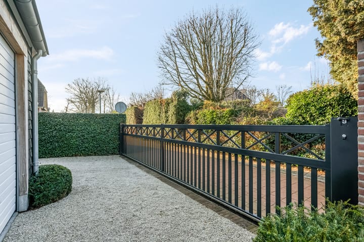 Photo 41 of Middellaan 32