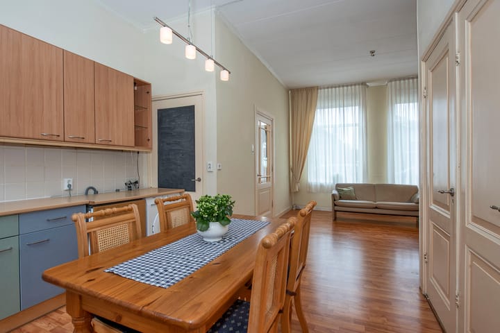 Photo 10 of Bornsestraat 90