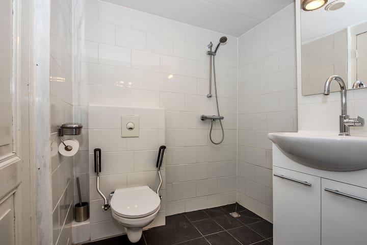 Photo 12 of Bornsestraat 90