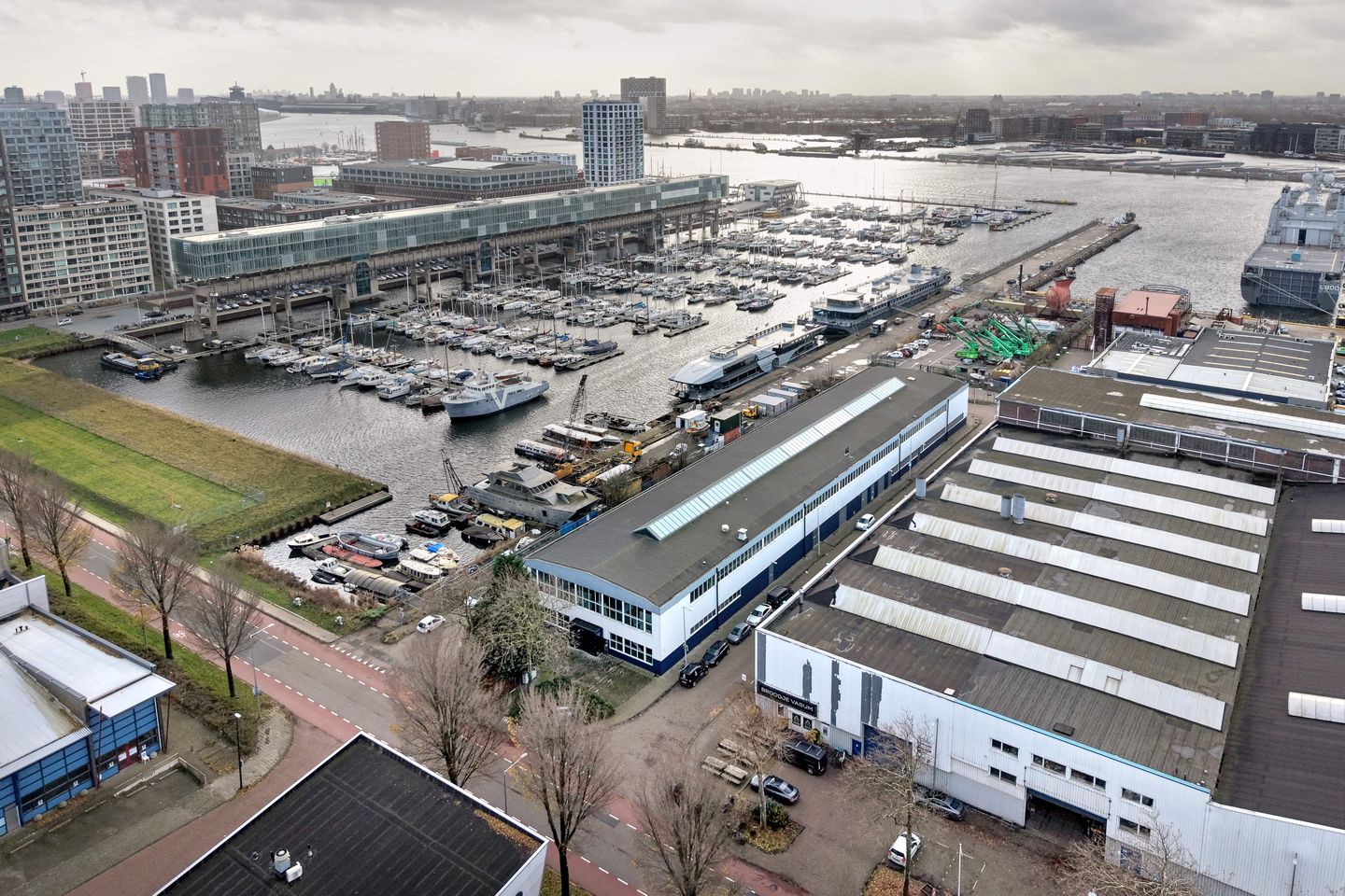 Bekijk foto 1 van tt. Vasumweg 95