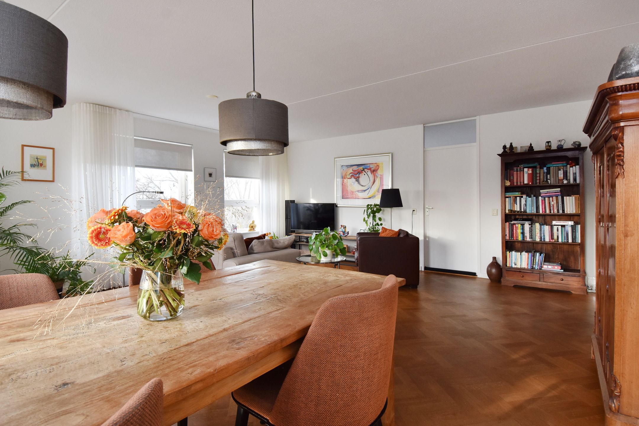 Foto 18 van Jan Thoméelaan 36