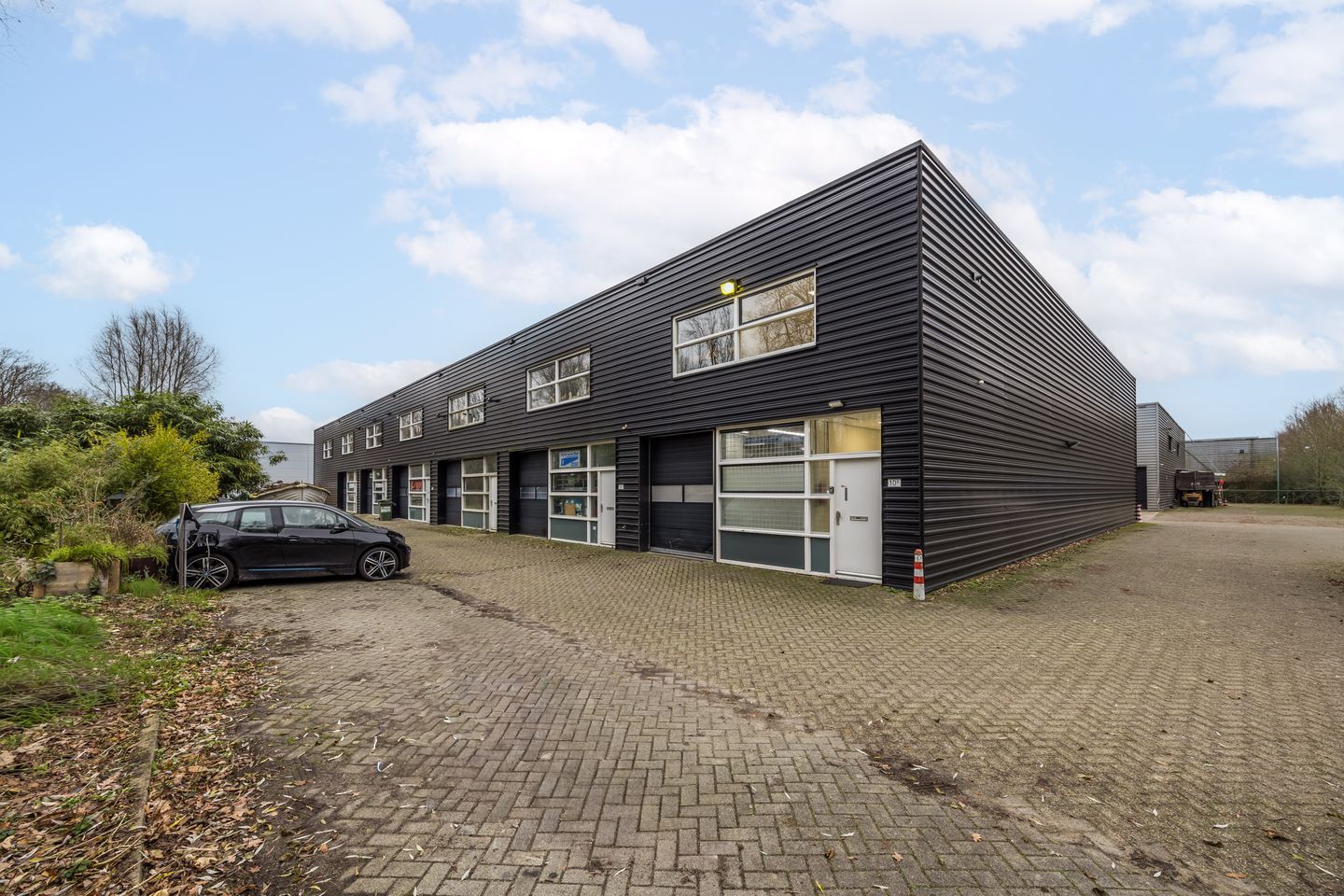 View photo 1 of Tennesseedreef 10-R