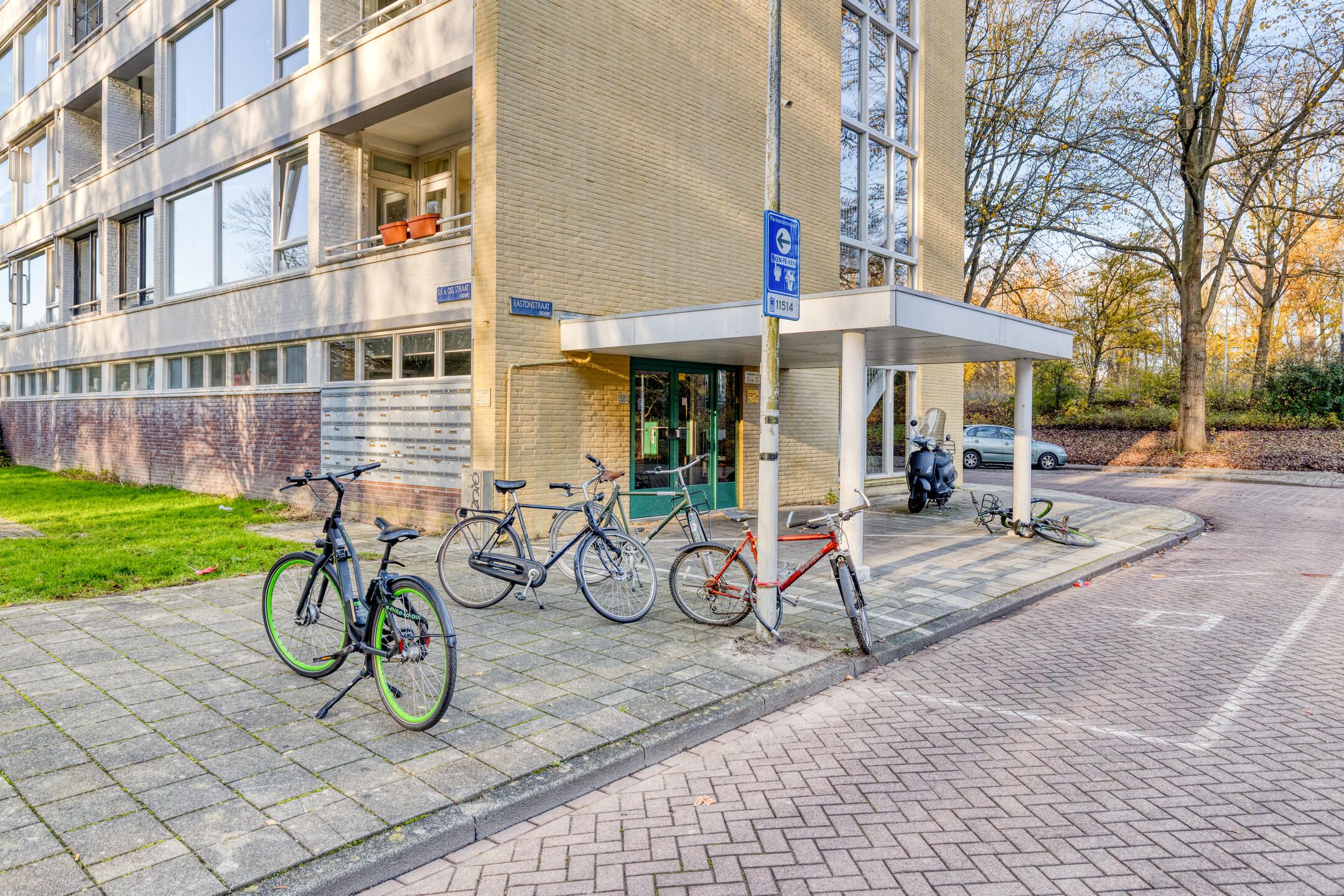 Photo 6 of Eastonstraat 41