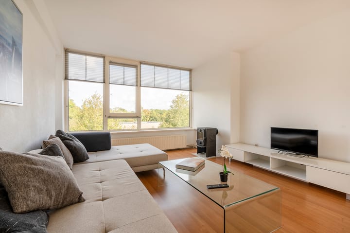 Foto 8 van Burmanlaan 122