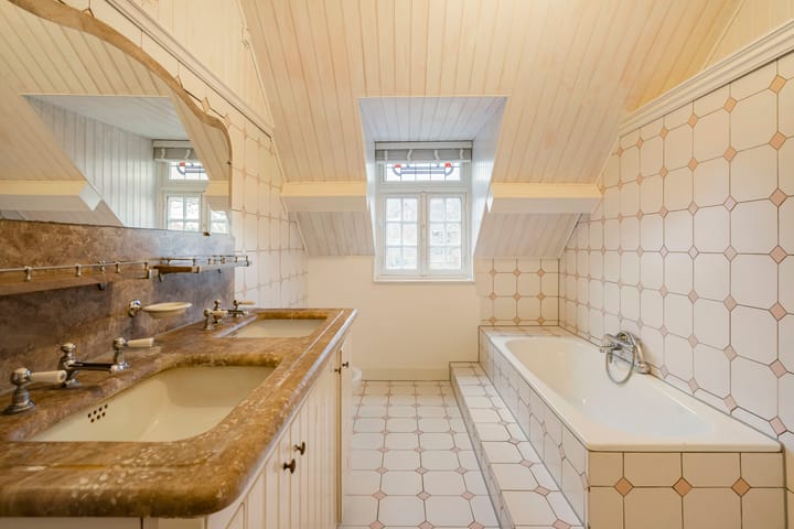 Photo 37 of Heuvelstraat 7