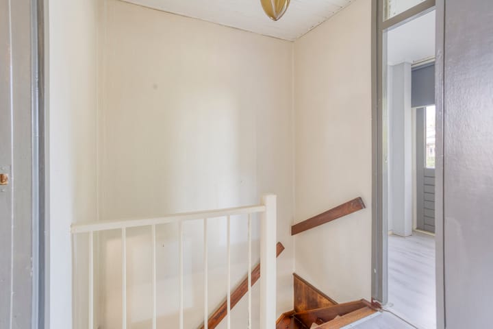 Photo 15 of Dr. Kuyperstraat 49