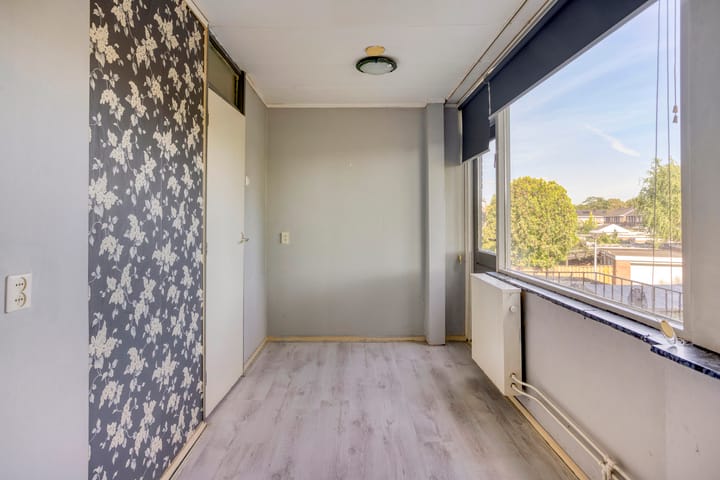 Photo 21 of Dr. Kuyperstraat 49