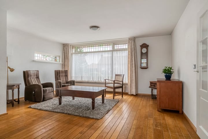 Foto 2 van Julianastraat 35