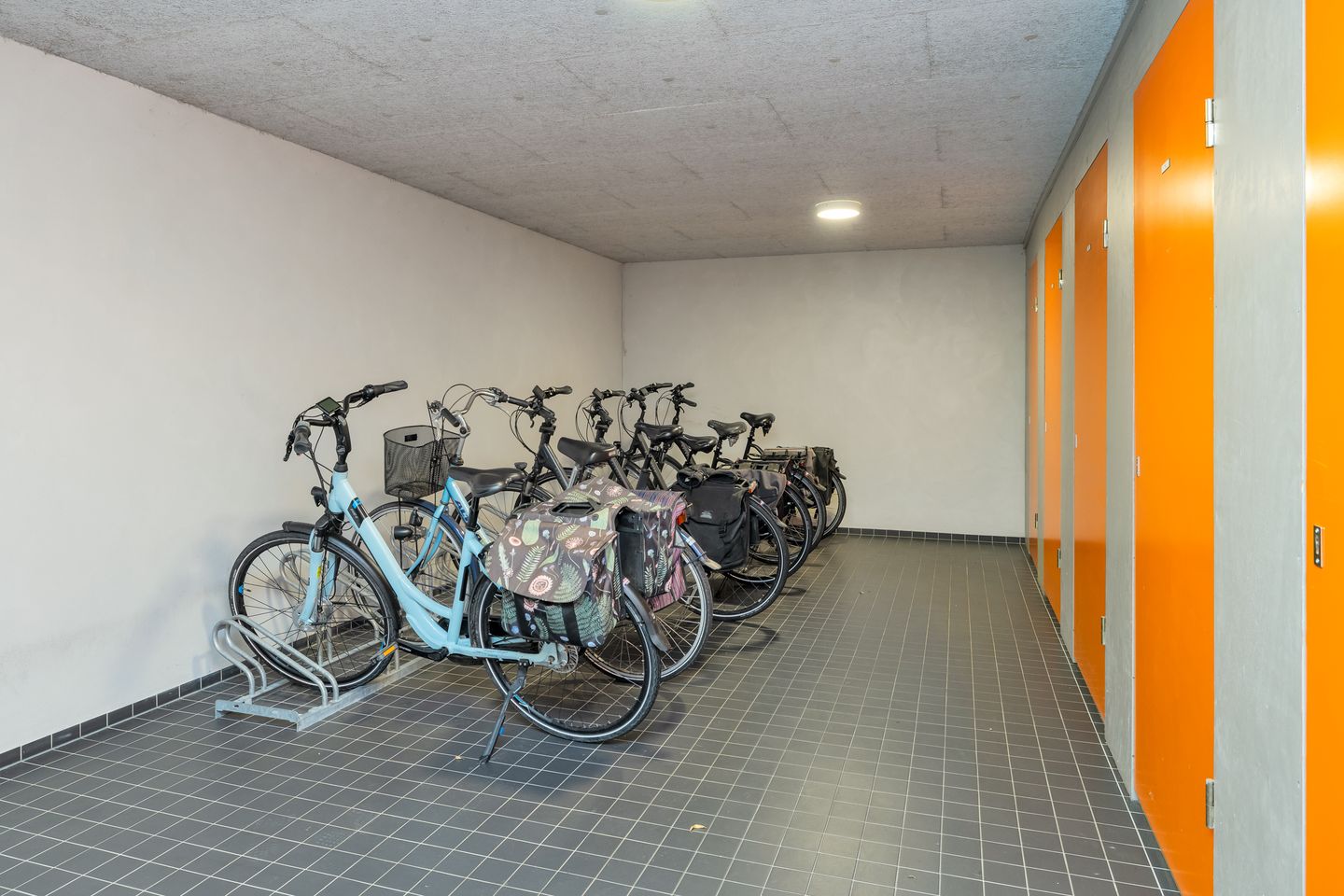 Photo 34 of Bernhardstraat 118