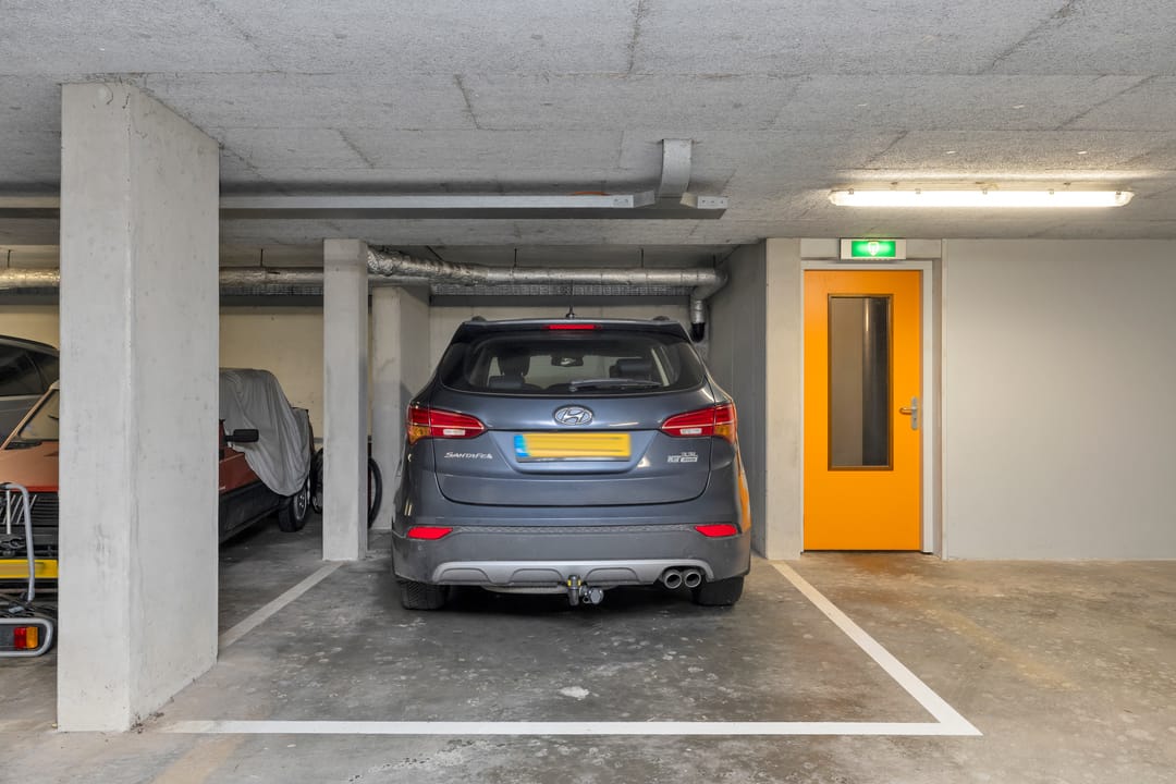 Photo 37 of Bernhardstraat 118