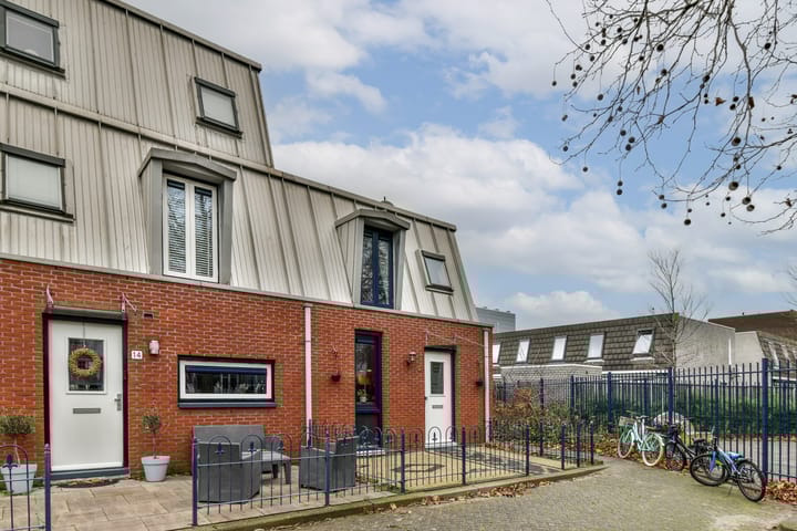 Foto 20 van Dwarsstraat 12