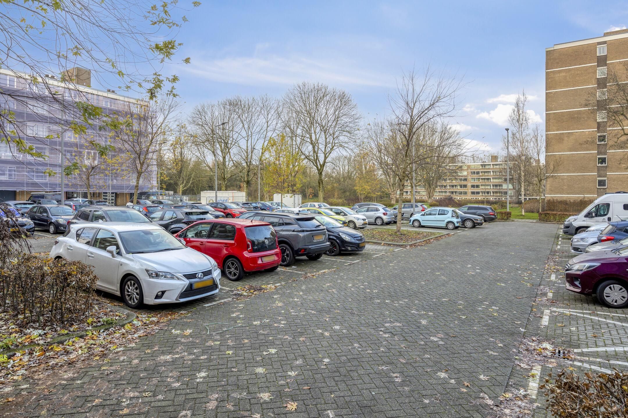 Photo 27 of Edmond Hellenraadstraat 42