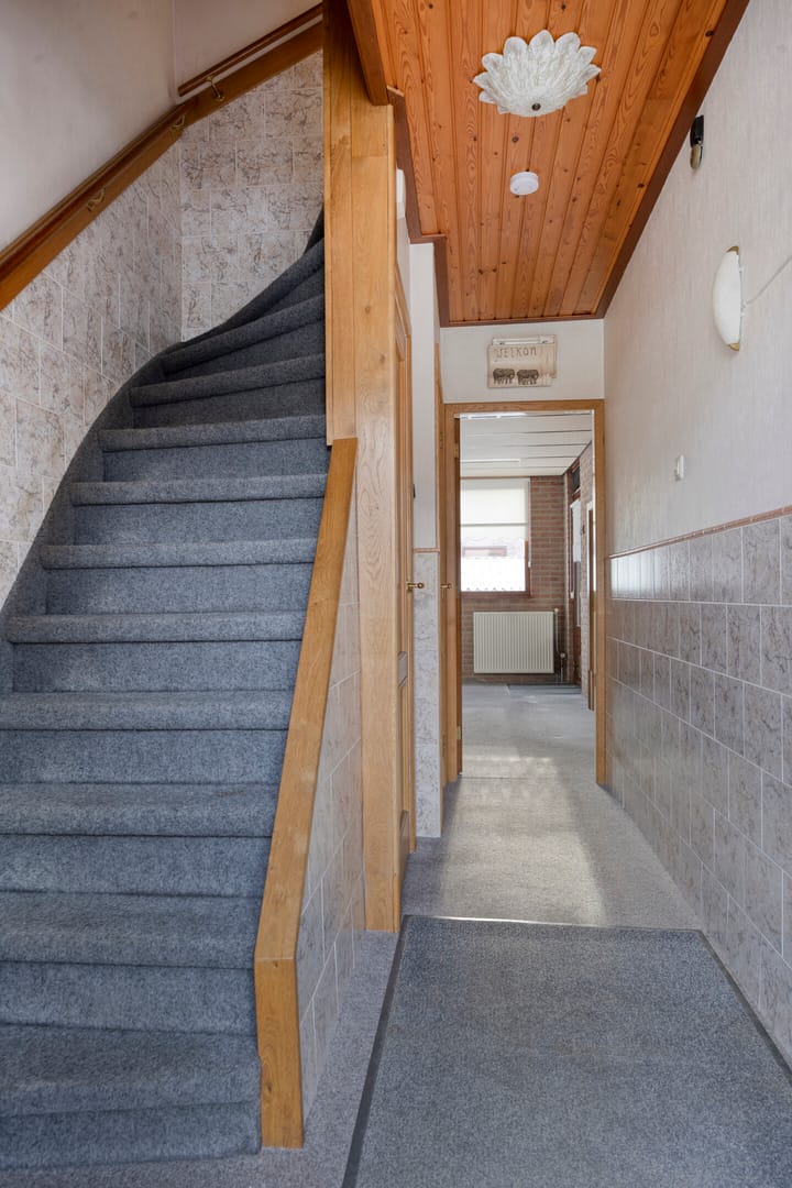 Foto 5 van Van Schendelstraat 22