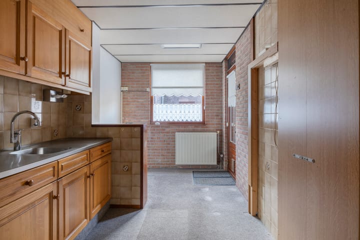 Foto 12 van Van Schendelstraat 22