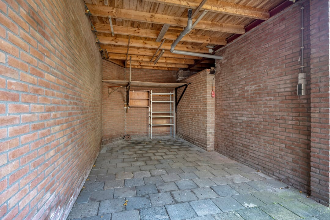Photo 26 of Van Schendelstraat 22