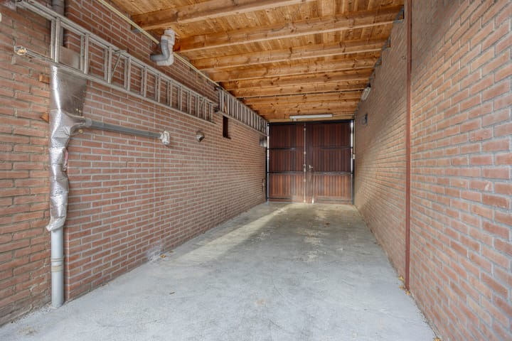 Foto 28 van Van Schendelstraat 22