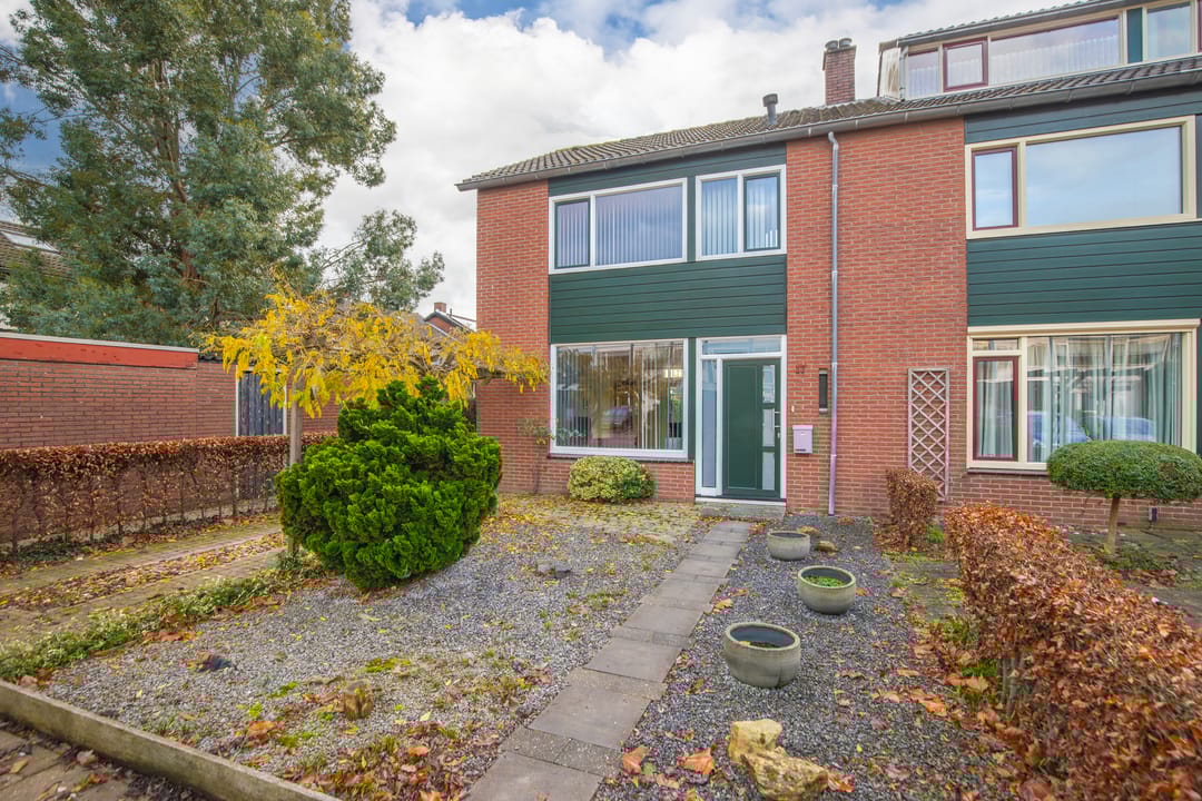 Foto 7 van Van der Hoevensstraat 17