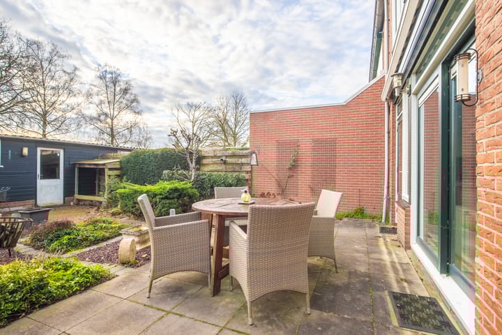 Photo 20 of Van der Hoevensstraat 17