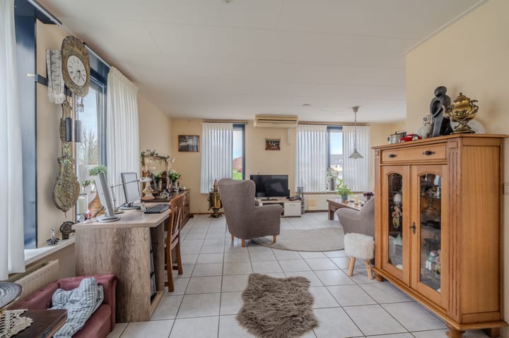 Foto 24 van Zuiderstraat 12