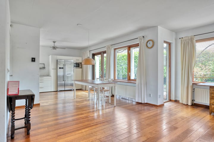 Foto 9 van Burgemeester Romeijnstraat 2