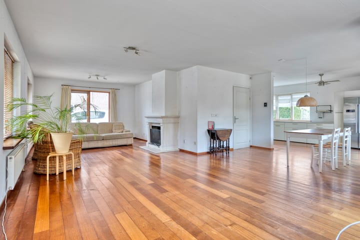 Foto 10 van Burgemeester Romeijnstraat 2