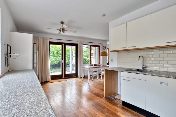 Foto 11 van Burgemeester Romeijnstraat 2