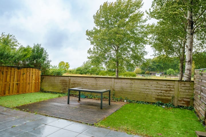 Photo 4 of Terpmeent 5