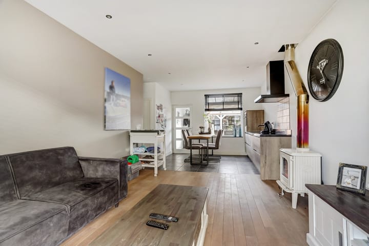 Foto 4 van Montgomerystraat 2