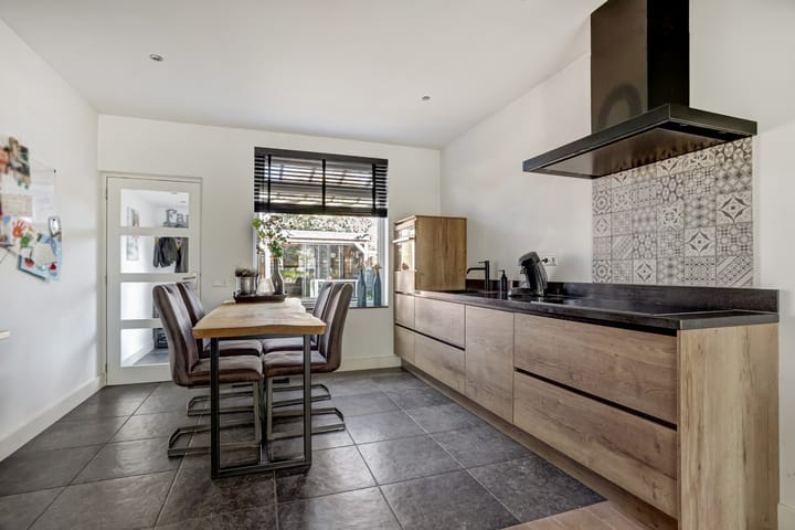 Foto 6 van Montgomerystraat 2