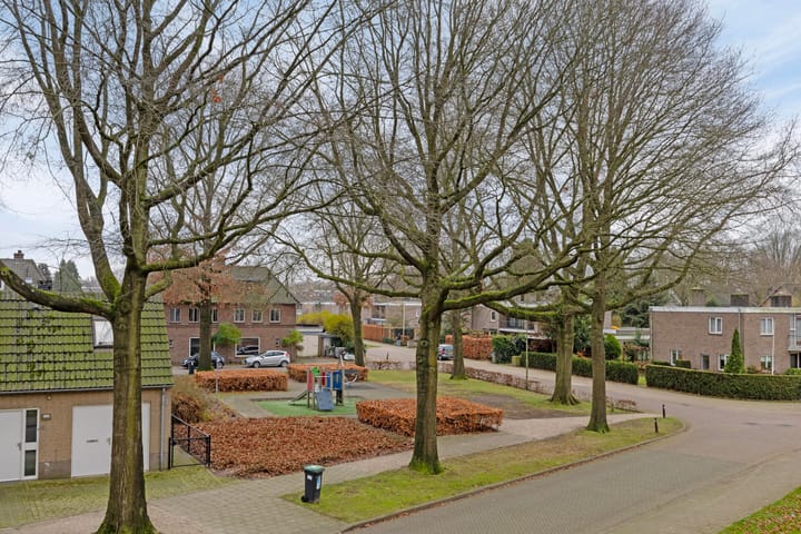 Foto 18 van Bernhardlaan 65