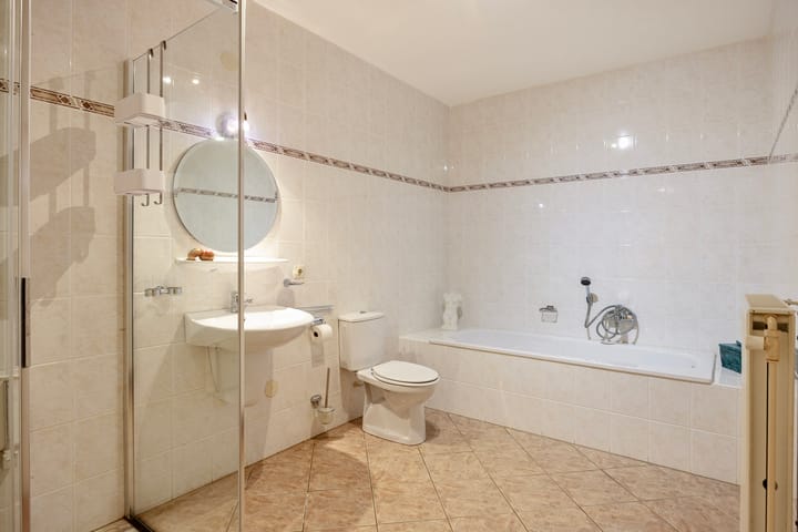 Foto 22 van Bernhardlaan 65