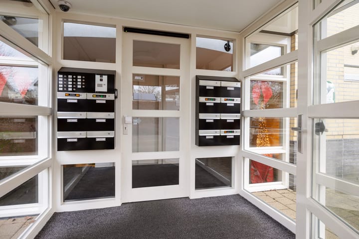 Foto 6 van Bernhardlaan 65