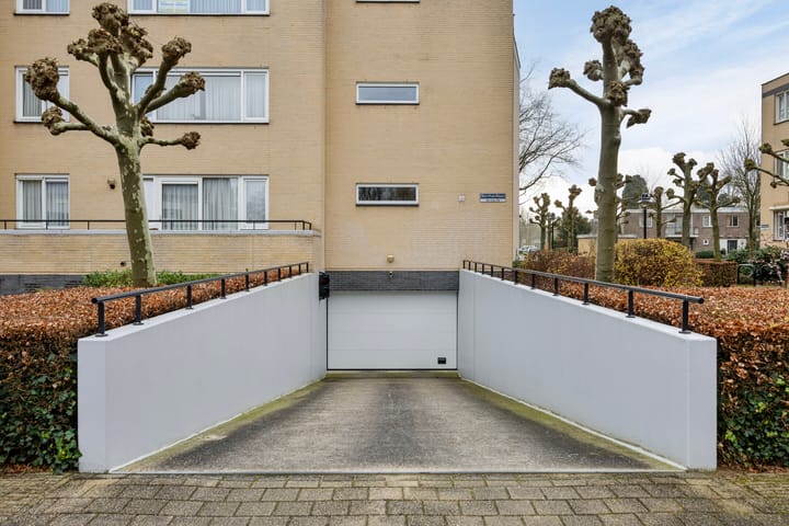 Foto 29 van Bernhardlaan 65