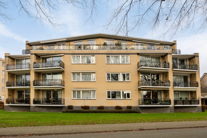 Foto 34 van Bernhardlaan 65