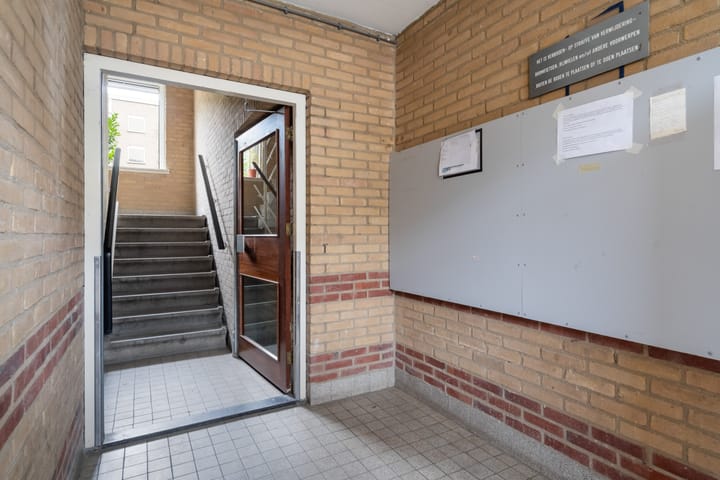 Photo 26 of Van Eysingalaan 386