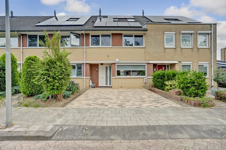 Petronella Brugsmastraat 63