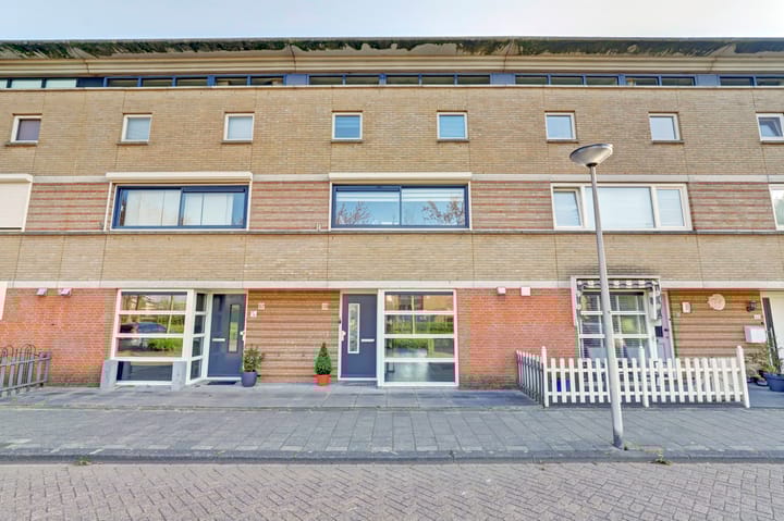 Lucretia van Merkenstraat 59