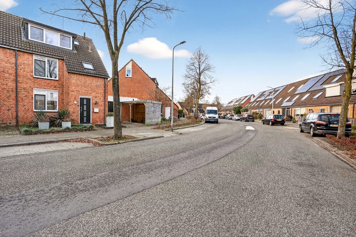 Photo 45 of Staatsmanlaan 17