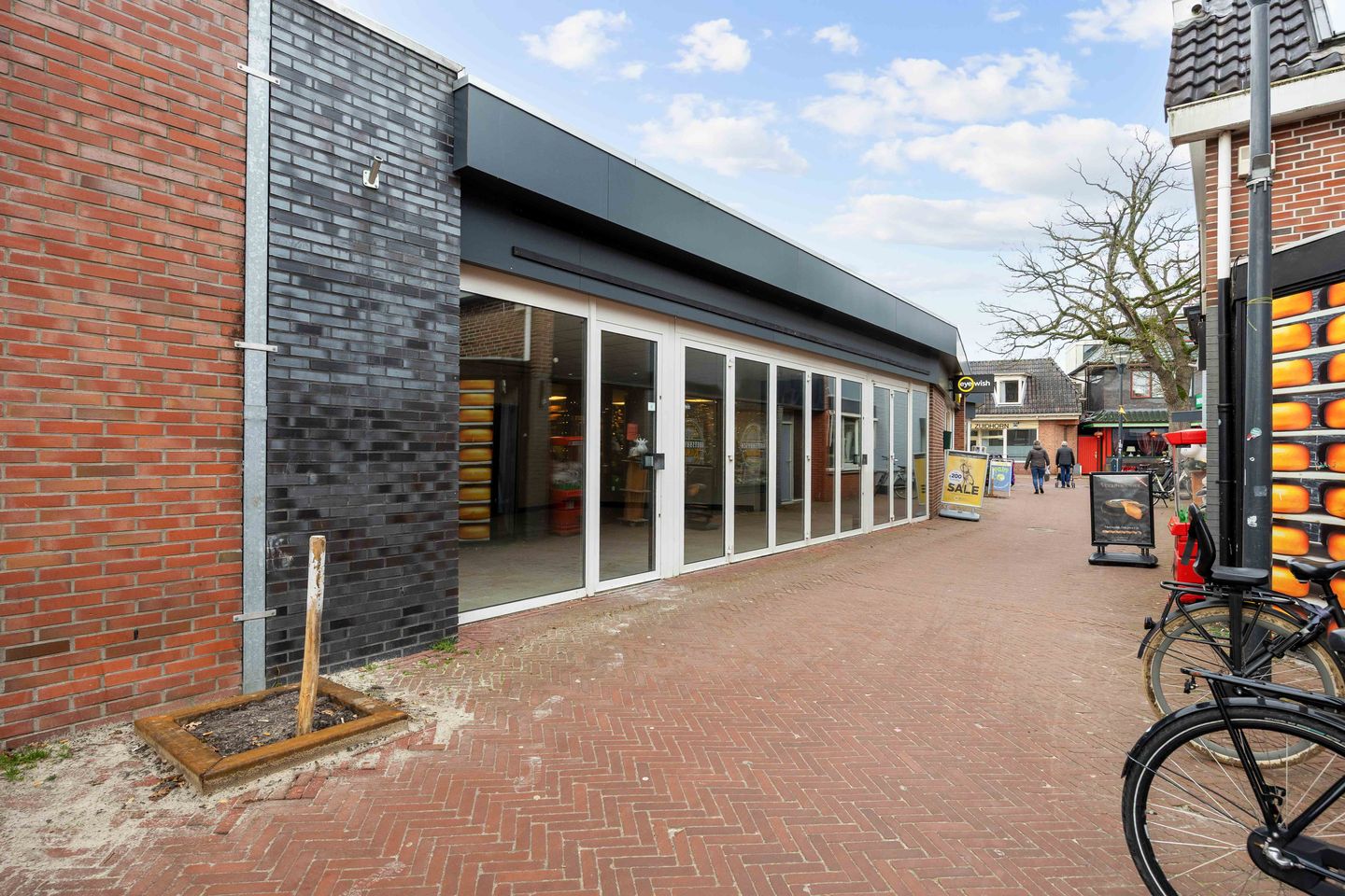 View photo 5 of Overtuinen 7