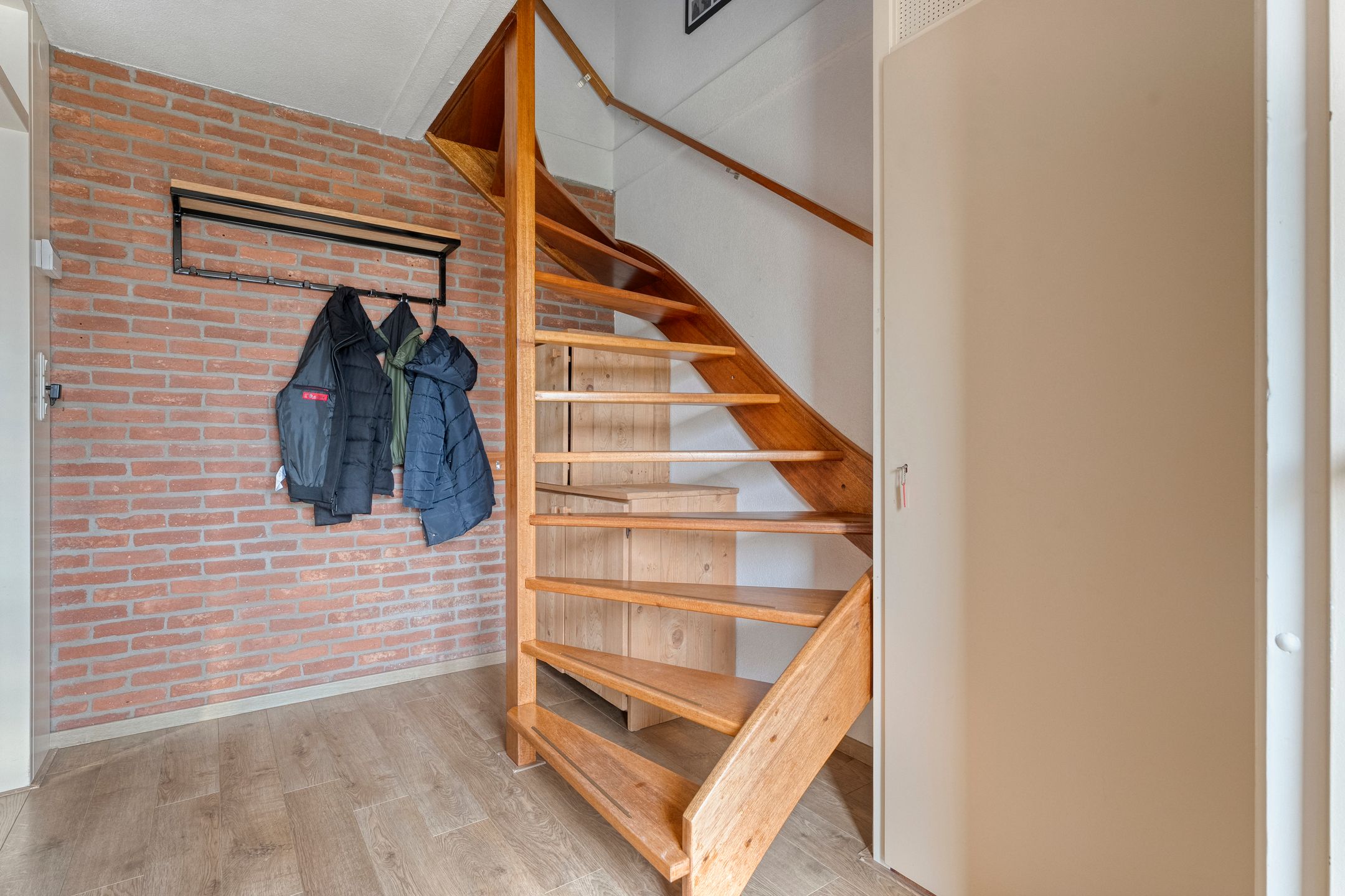 Photo 6 of Carry van Bruggenstraat 39