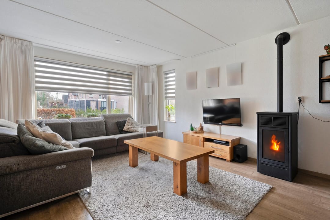 Photo 7 of Carry van Bruggenstraat 39