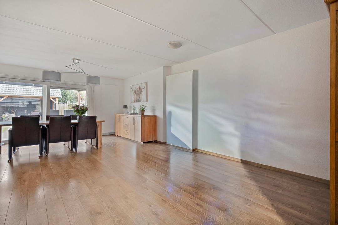 Photo 11 of Carry van Bruggenstraat 39