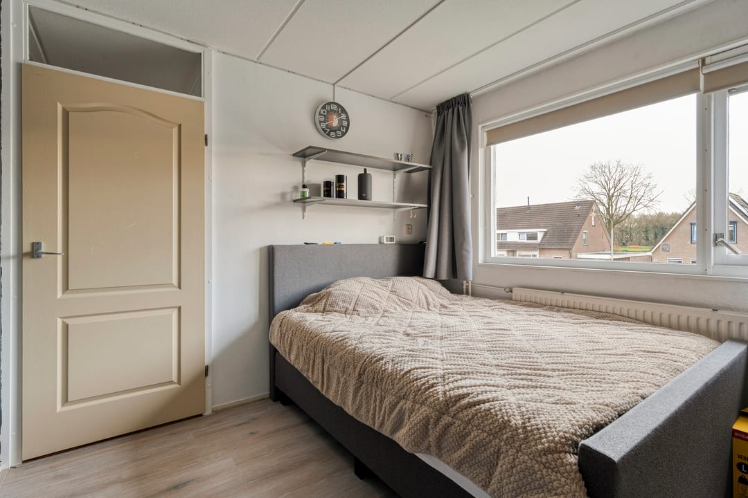 Photo 23 of Carry van Bruggenstraat 39